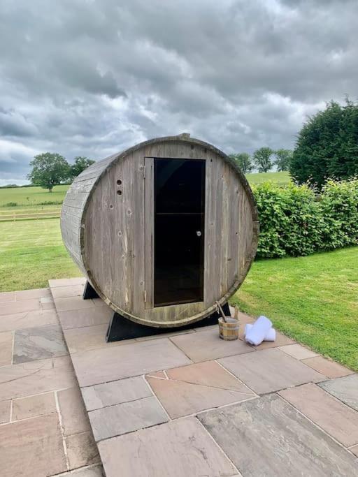 Coed Farm-Hot Tub-Sleeps 12-Near Brecon Villa Kültér fotó